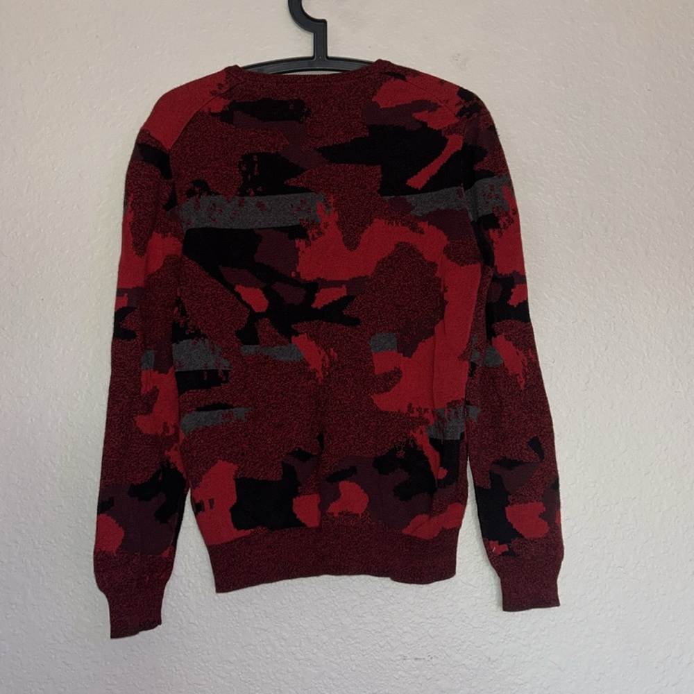 Red Abstract Sweater - Picture 4 of 4